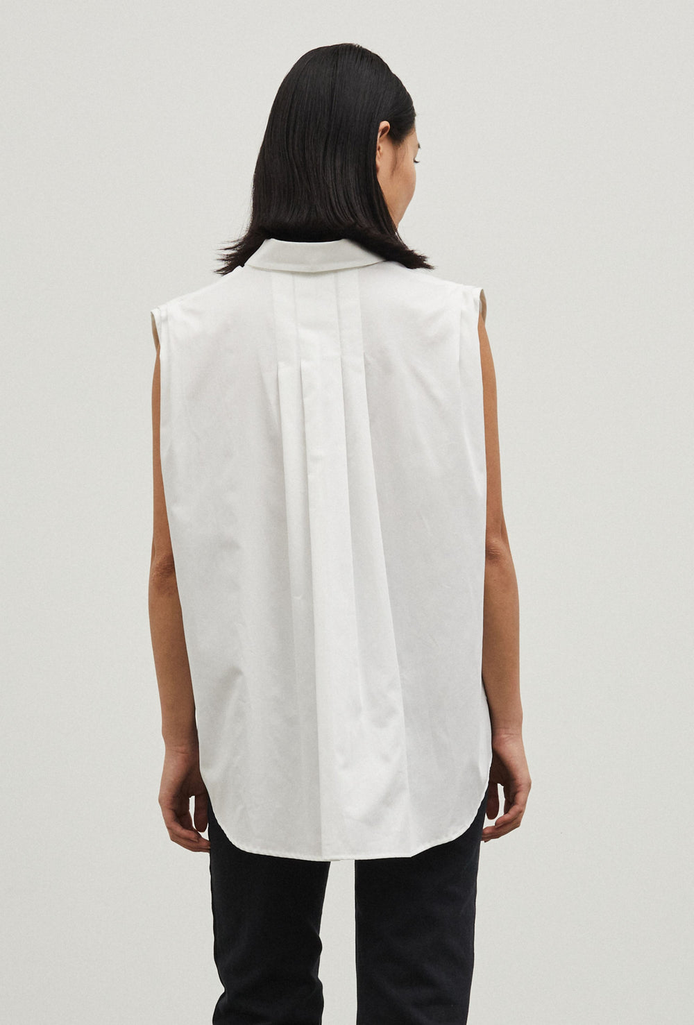 Sleeveless Shirt